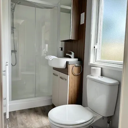 Alpehytte 572 Op Recreatiepark De Wielen Sint Maarten