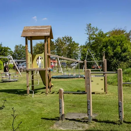 572 Op Recreatiepark De Wielen *