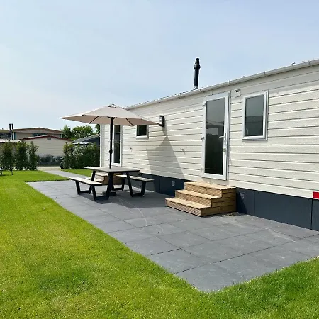 572 Op Recreatiepark De Wielen Alpehytte Sint Maarten