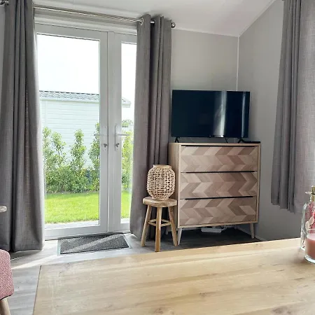 572 Op Recreatiepark De Wielen Chalet Sint Maarten